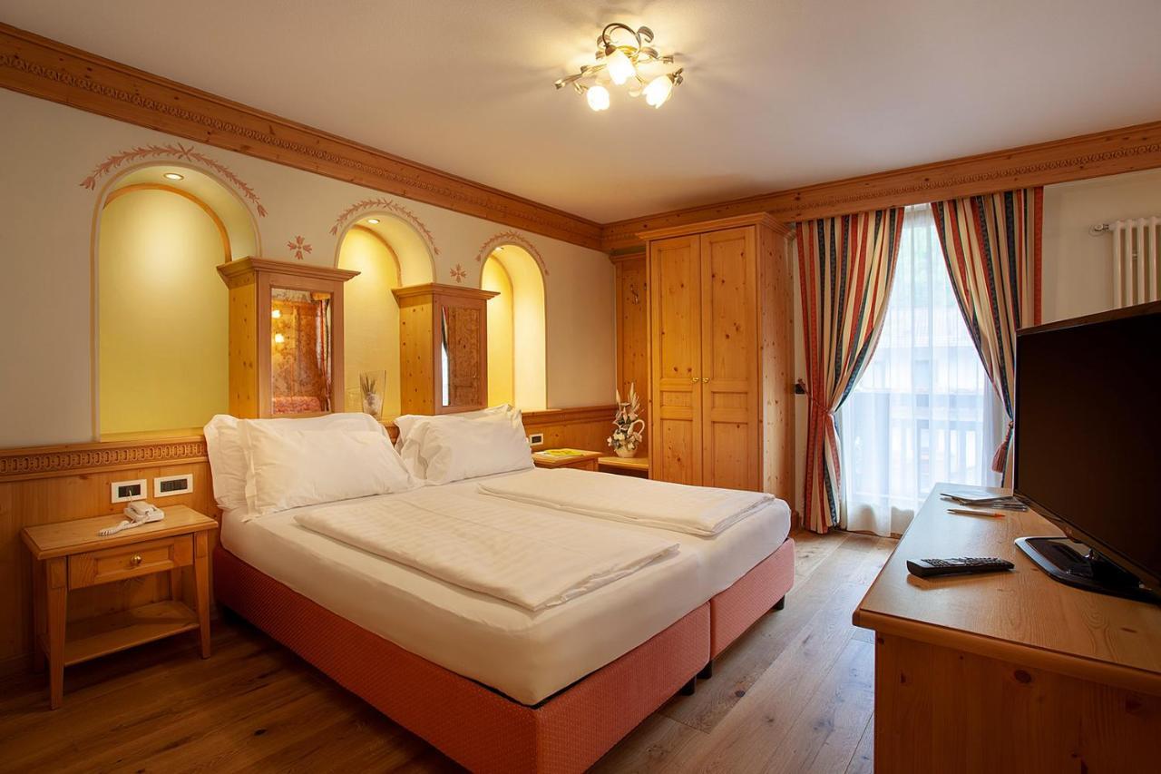 Active Hotel Monte Giner Mezzana  Exterior photo